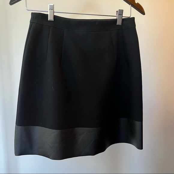 Club Monaco Skirt | Exposed front zip & slit | Black, 2 - Picture 2 of 10